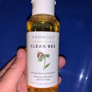 Farmacy clean bee facial cleanser